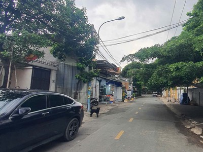Bán biệt thự sân vườn MT đường số 6D Khu Phước Bình, P. Phước Long, TP. Thủ Đức 3