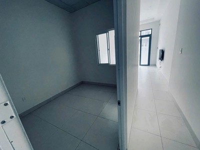 Cho thuê Nhà mới 80m , P. Trường Thọ 1PN, sân rộng - Giá thuê 8tr/tháng. 2