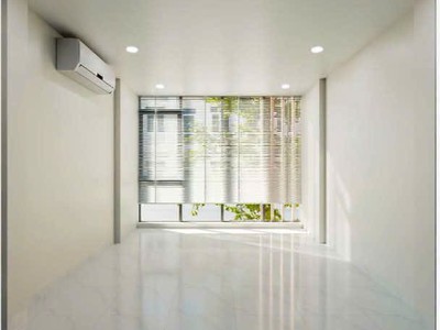 Cho thuê nhà mặt tiền đường Võ Văn Tần, Phường Bàn Cờ, Quận 3. DTSD: 120m2 2