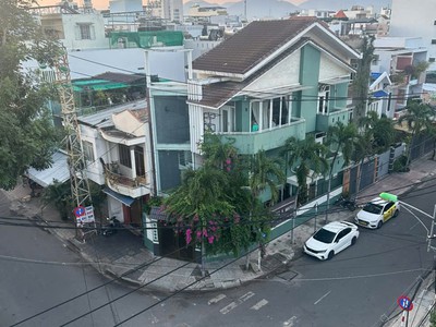Bán căn góc 2 mặt tiền vị trí đẹp trung tâm tp. Nha Trang, đường Lê Chân, tham khảo chốt ngay giá tố 3
