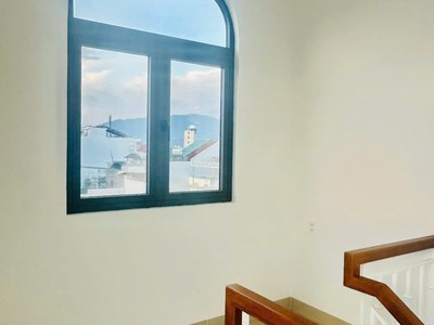 Bán căn góc 2 mặt tiền vị trí đẹp trung tâm tp. Nha Trang, đường Lê Chân, tham khảo chốt ngay giá tố 0