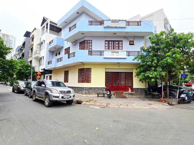Bán nhà 3 tầng view công viên   đường 16m   phạm hữu lầu, phường phú mỹ, quận 7 4