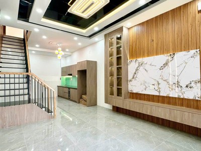 Nhà to nhà bé miễn đẹp là được2p qua tân phú,2 tầng,2pn,tặng nội thất. giá nhỉnh 5 tỷ 1