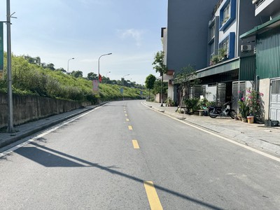 Bán Đất Đê Vàng Phúc Lợi 80,5m2 View Sông Đường Ô Tô Tránh Làm Văn Phòng, View Sông Đuống 0