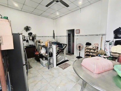 Mặt tiền lê quát ngang 9m vuông a4 - 81m2 x 2 tầng- xe hơi quay đầu - chỉ 7.2 tỷ tân phú - sổ hồng 4