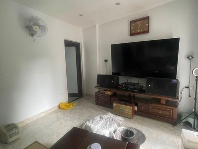 Bán nhà mặt phố bát đàn, 90m2, 4 tầng, mặt tiền 3.3m, 54.5 tỉ, dòng tiền 130 tr/th 2