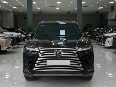 Bán Lexus LX600 Urban 7 chỗ màu Đen. Xe cực đẹp. 0