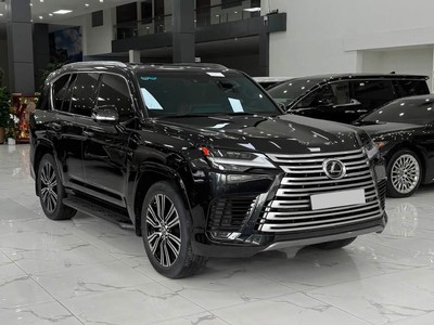 Bán Lexus LX600 Urban 7 chỗ màu Đen. Xe cực đẹp. 2