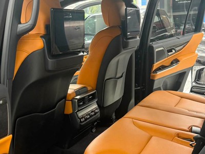 Bán Lexus LX600 Urban 7 chỗ màu Đen. Xe cực đẹp. 6