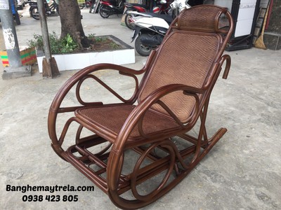 Ghế bập bênh mây thư giãn cho người già 4
