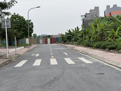 Chính Chủ Bán Đất Đấu Giá Cự Khối, Long Biên 65m2 Mặt Tiền 5m, Đường 13m Vỉa Hè 3