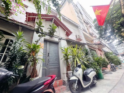Bán nhà 5 tầng hxh đ.cô bắc, quận 1 - dt 4m 11m vuông đẹp - chỉ cách 1 căn nhìn ra mt - hiếm nhà 1