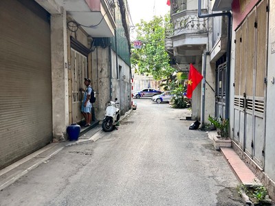 Bán đất mặt ngõ 12 Bồ Đề: 43,8m2, đường thông ô tô 7 chỗ, cầu Chương Dương, sang phố chỉ 5p 3
