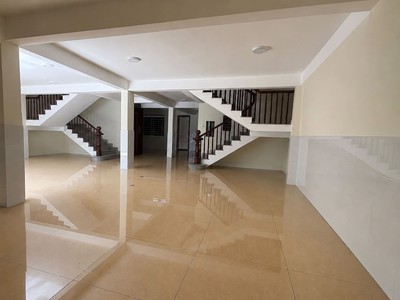 Cho Thuê 2 căn liền kề Mặt Tiền Hoàng Diệu 2, P. Linh Chiểu DT 250m2, 5 Tầng - Giá TL 3