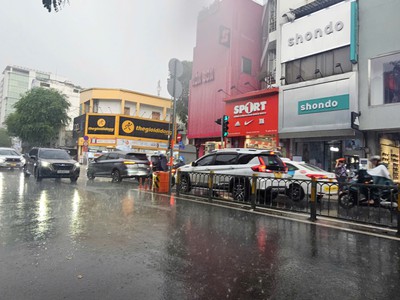 Cho thuê nhà mặt tiền đường Hai Bà Trưng, Phường Xuân Hoà, Quận 3, Hồ Chí Minh. DTSD: 570M2 1