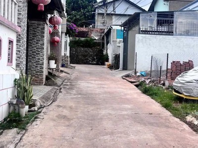 Bán 108m2 đất thị trấn liên nghĩa đức trọng lâm đồng giá 1 tỷ 600 triệu 0