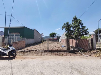 Bán 370m2 m2 đất gần khu công nghiệp phú hội đức trọng lâm đồng giá 1,9 tỷ 2