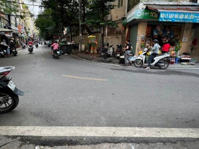Cho thuê cửa hàng tầng 1 số 12a nguyễn cao, hai bà trưng, hà nội 2