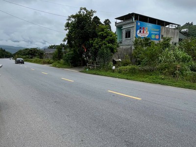 Cắt lỗ sâu đất mặt quốc lộ 2 km26 việt lâm, vị xuyên, hà giang - 100m2 thổ cư, giá nào cũng bán 0