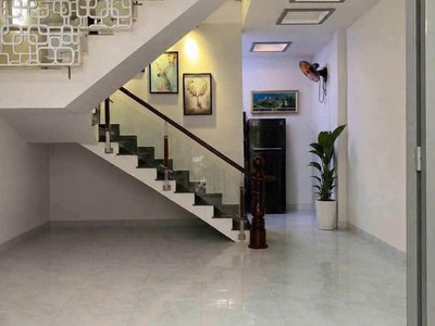 Nhà 2 tuâng ngô chí quốc hẻm 5m gia 4ty 400 1