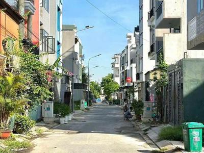 Nhà 2 tuâng ngô chí quốc hẻm 5m gia 4ty 400 2