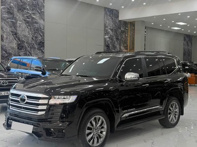 Siêu lướt 5000Km. Land Cruiser LC300 sản xuất 2026. 1