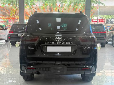 Siêu lướt 5000Km. Land Cruiser LC300 sản xuất 2026. 3