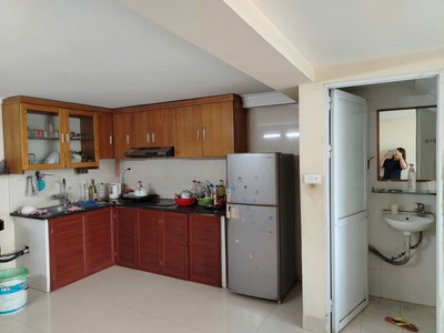 Cho thuê nhà mới 4 tầng khu vườn hồ 2, cự khối, long biên 3