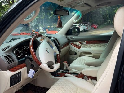 Lexus GX470 màu đen, dòng SUV 7 chỗ, động cơ xăng, hộp số tự động. Nhập khẩu từ Mỹ 5
