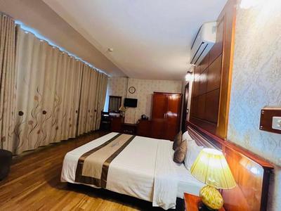 Bán khách sạn phố hàng điếu, 55m2, 43.5 tỉ, tổng 11 phòng, doanh thu 150tr/tháng 1
