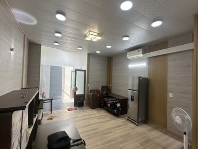 T2686 nhà hẻm xe tải vào ở ngay sát chợ lạc quang - giá 8.x tỷ 2