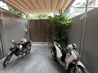 T2686 nhà hẻm xe tải vào ở ngay sát chợ lạc quang - giá 8.x tỷ 3