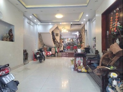 Bán nhà khu vip tên lửa - mặt tiền kinh doanh 30m đường lề 6m - có lỗ gắn thang máy 1