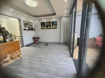 Bán nhà khu vip tên lửa - mặt tiền kinh doanh 30m đường lề 6m - có lỗ gắn thang máy 3