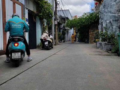 L2688 đất vuông a4 sát chợ cầu nguyễn văn quá - chỉ 8.x tỷ 1