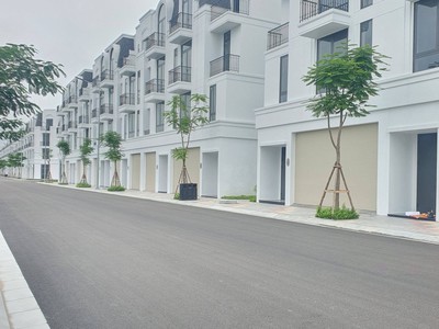 Cơ hội sở hữu căn nhà phố vị trí đẹp, đối diện tổ hợp nhà ở cao tầng,kinh doanh siêu đỉnh 3