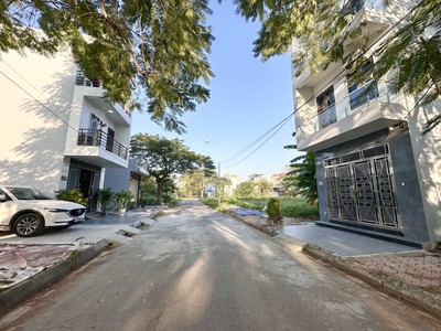 Đất phân lô gần 70m2- gần ngã 4 metro hồng bàng chỉ 2,x tỷ 0