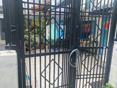 Chính chủ Bán nhà hẻm Chữ Đồng Tử, Quận Tân Bình cũ giá tốt 1