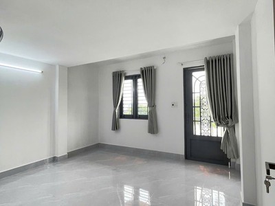 HƯƠNG LỘ 2, 3 TẦNG, 4 x 14, NHỈNH 5 TỶ  Thuận tiện để kinh doanh  Hẻm xe tải đua  Đầy đủ tiện ích  P 6