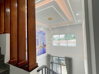 HƯƠNG LỘ 2, 3 TẦNG, 4 x 14, NHỈNH 5 TỶ  Thuận tiện để kinh doanh  Hẻm xe tải đua  Đầy đủ tiện ích  P 7