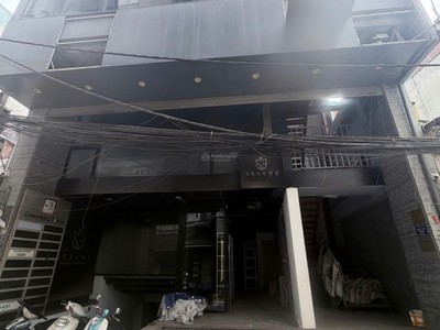 Chính chủ cho thuê văn phòng, thiết kế tòa nhà 9 tầng, mặt tiền 10m, nằm trên đường đê la thành 0