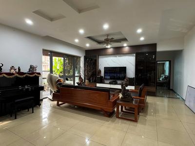 Chính chủ bán căn góc ct5c vân khê - 166m - 3pn 3vs - ban công nam mát rười - đủ nội thất 0