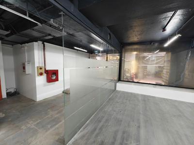 Chính chủ cho thuê văn phòng, thiết kế tòa nhà 9 tầng, mặt tiền 10m, nằm trên đường đê la thành 3