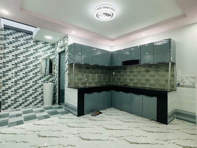 Nhà mới 2 tầng 4x17 mặt tiền đường c4 phạm hùng,bình hưng. giá: 4.4 tỷ 3