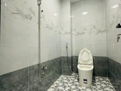 Nhà mới 2 tầng 4x17 mặt tiền đường c4 phạm hùng,bình hưng. giá: 4.4 tỷ 4