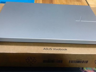 Laptop Asus Vivobook X1502VA Core i7-13620H RAM 16GB SSD 512GB VGA ON Màn 15.6 Full HD FullBox 1