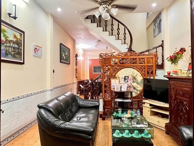 Bán nhà mặt phố phó đức chính, 100m2, 4 tầng, mặt tiền 4.6m, 54 tỉ, vỉa hè rộng, kd tốt 0