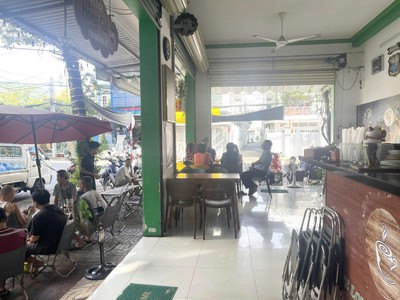 Sang nhượng hoặc cho thuê mặt bằng kinh doanh góc 2 mặt tiền vị trí đẹp 3