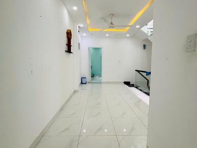 Bán nhà kdc gia hòa bình hưng, gần các trường đại học, 100m2, 3 tầng, giá 5,99tỷ 1