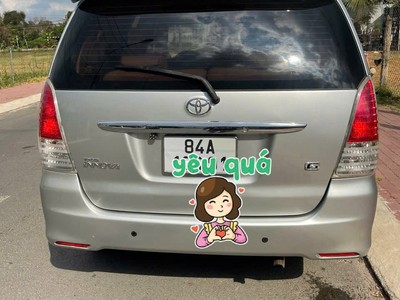 Toyota Innova 2011 8 chỗ Bạc 3